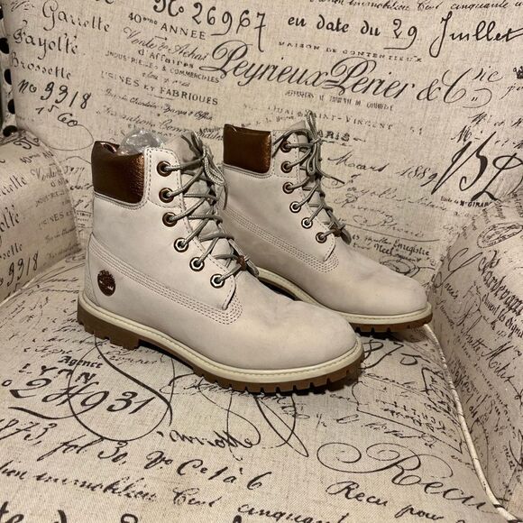 Timberland Women’s Classic Boot   - Picture 2 of 16